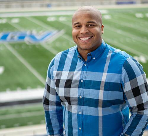 Read article Football alumnus, leader gives back to program